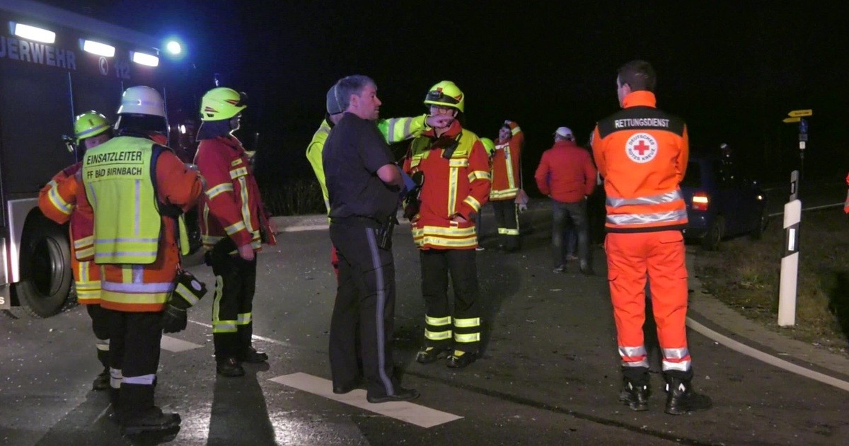 Tödlicher Verkehrsunfall auf B388 (Bad Birnbach) | Niederbayern TV Deggendorf